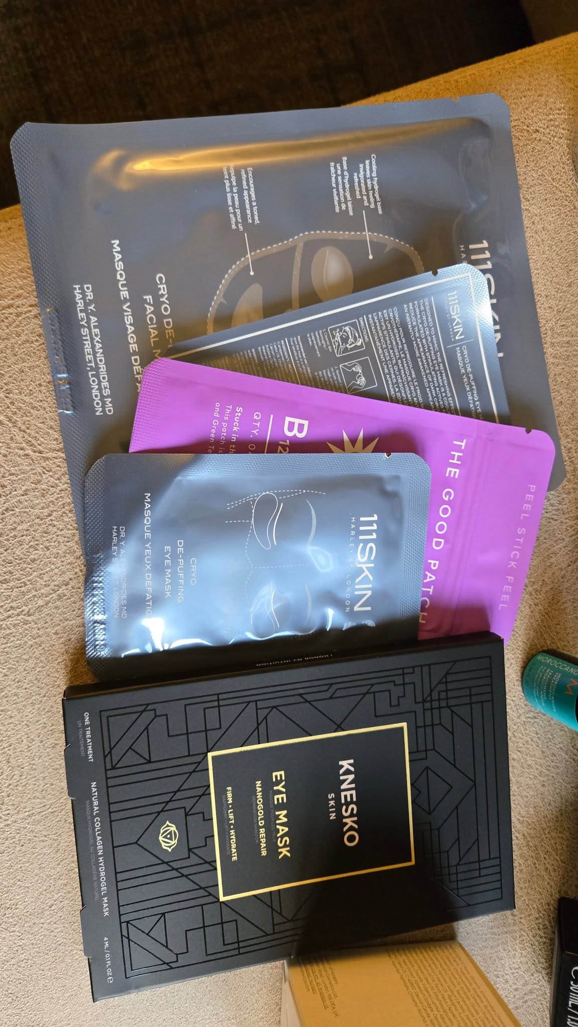 Knesko Skin Nanogold Eye Masks and 111SKIN Cryo De-Puffing Treatments