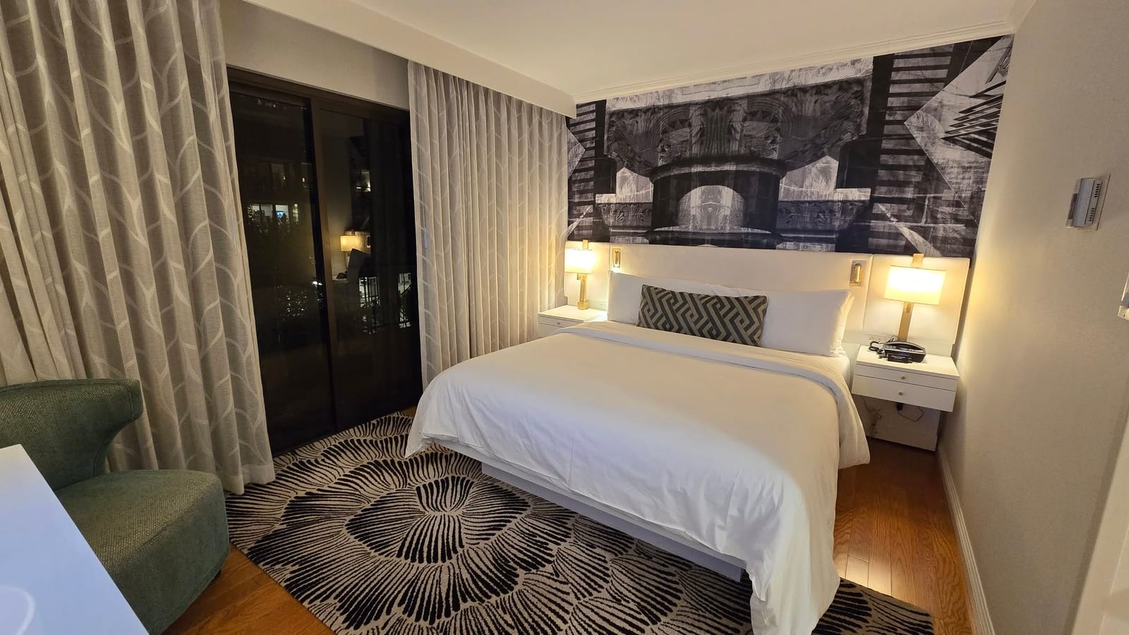 Avenue of the Arts Costa Mesa, a Tribute Portfolio Hotel