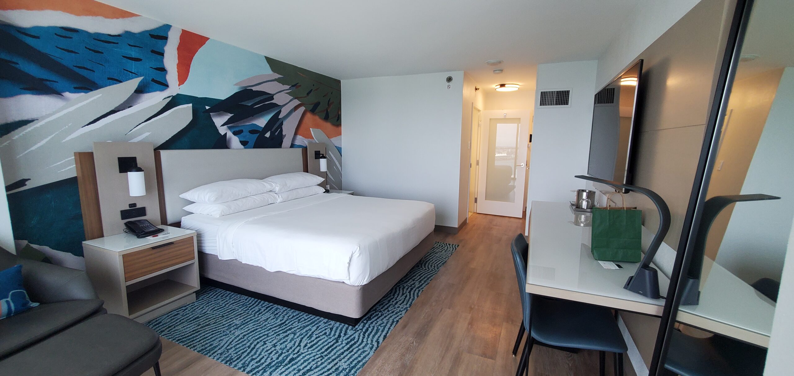 Hotel Hopping In Miami - Photo 6